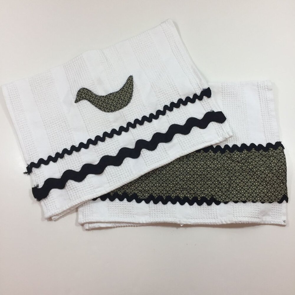 Crate & Barrel Set of 2 White Waffle Weave Dish Towels Duck Brown 24" x 16.5"